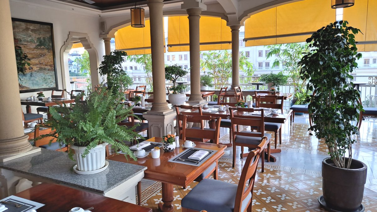 Rex Hotel の朝食レストラン