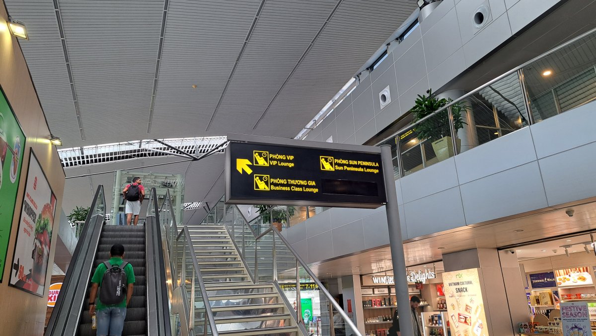 上階のラウンジ