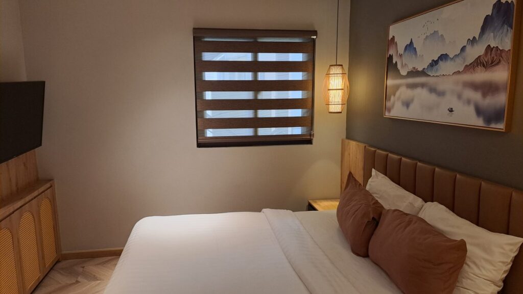 ラ オペラ サイゴン ホテルのプレミアムルームの雰囲気。