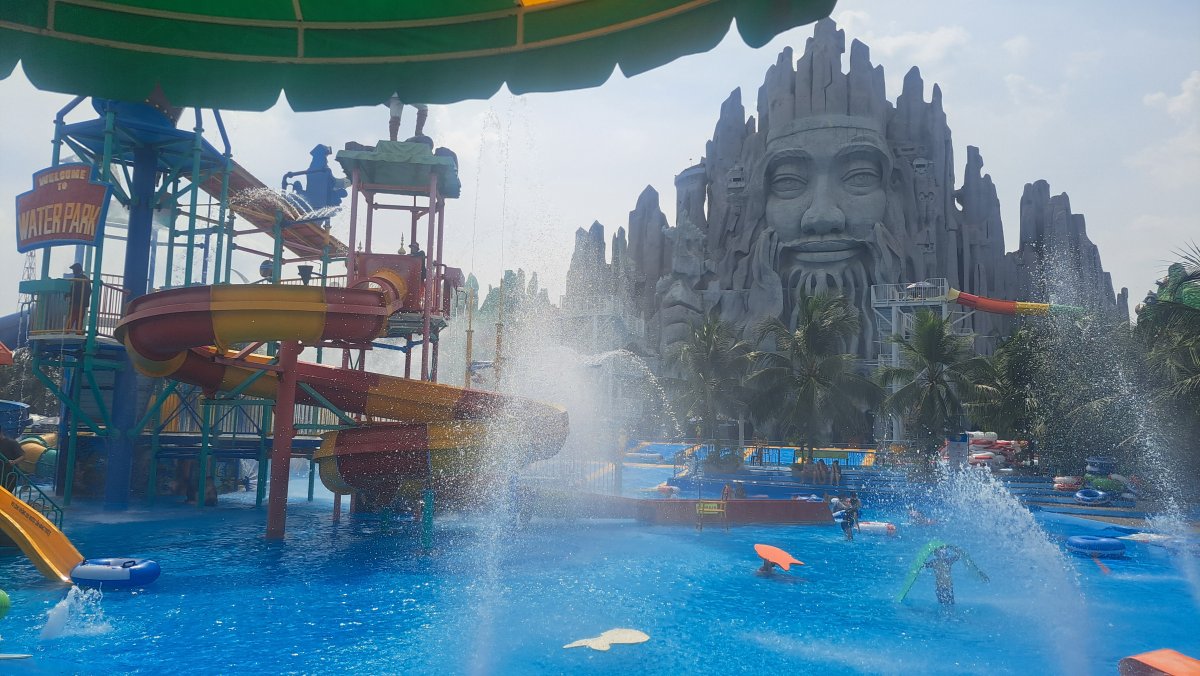 スイティエン公園のプール