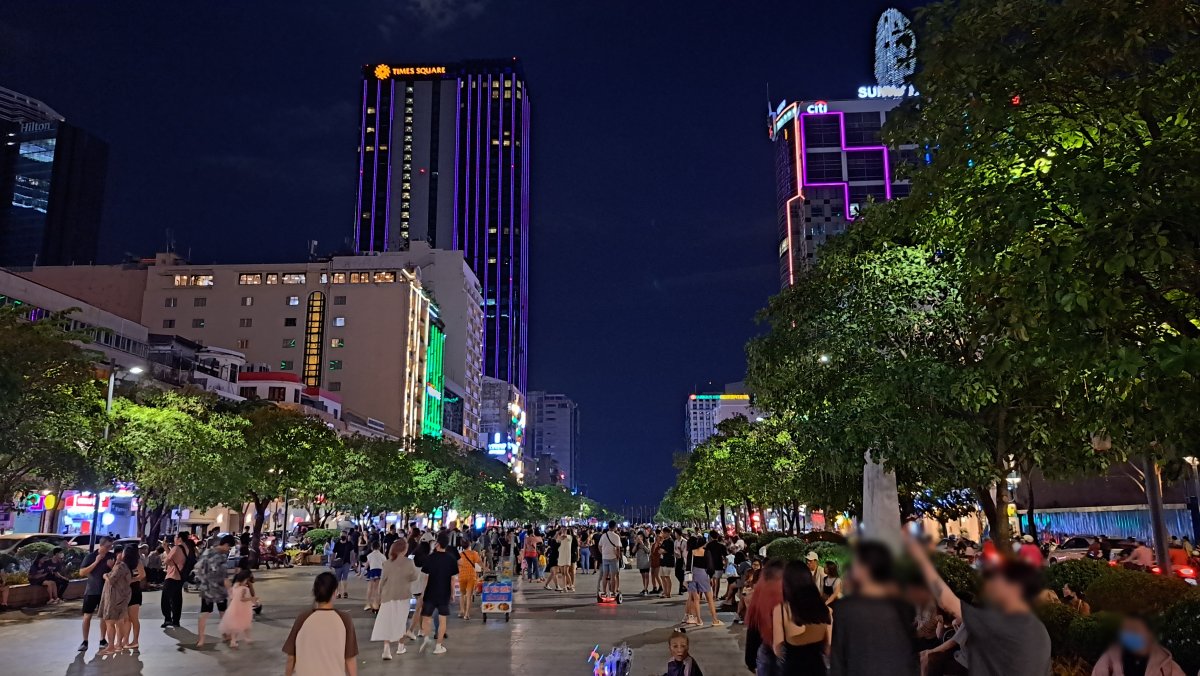 グエンフエ通り