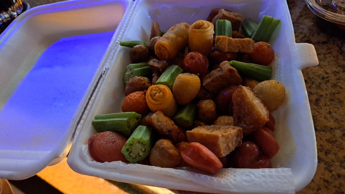 屋台で買った料理