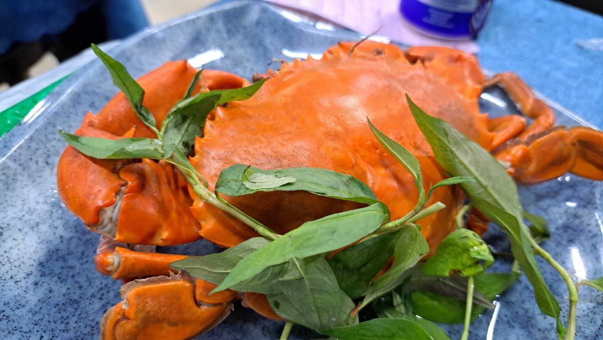 ふっくらと煮たカニ