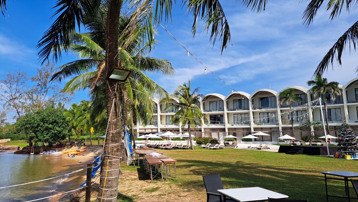 貝殻のようなホテルデザイン