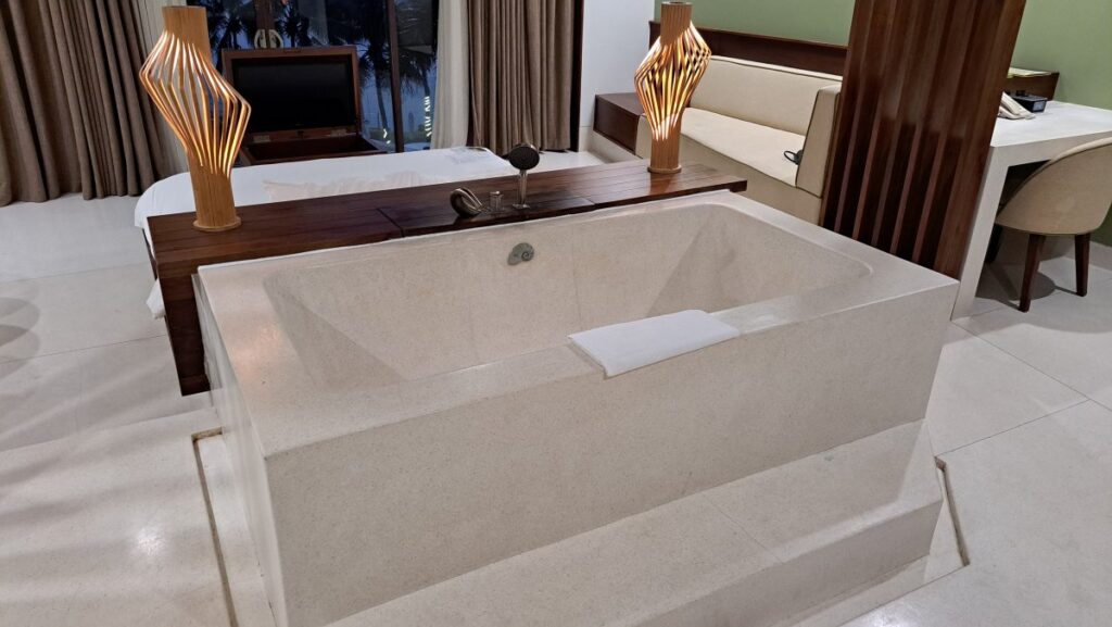 部屋内に設置してある浴槽