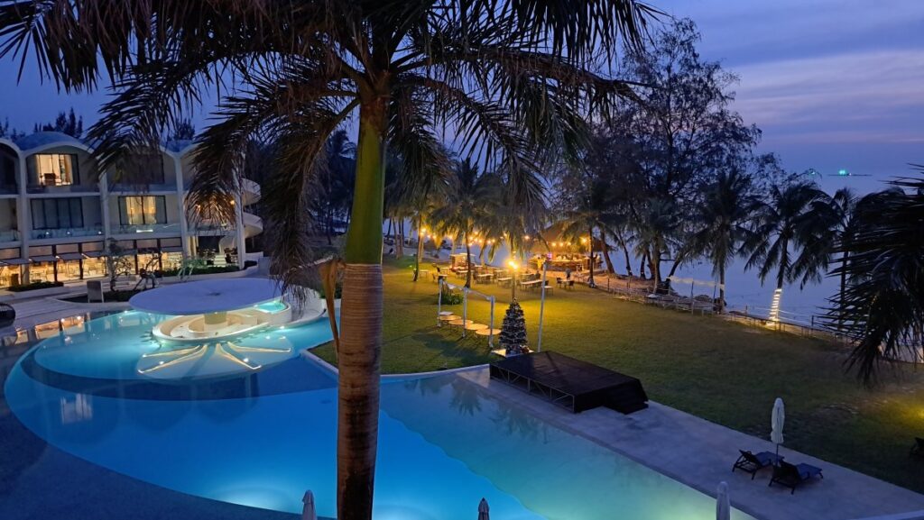 お部屋のベランダから望む夜景