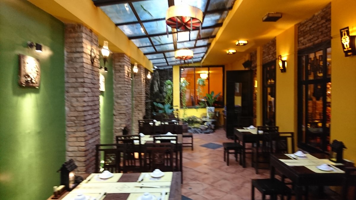 コム・ニュウ・サイゴンの室内