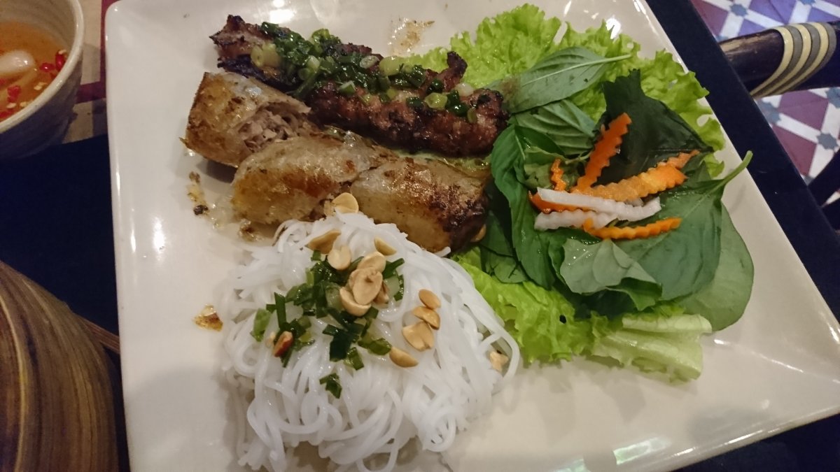 ニャーハンゴンの料理