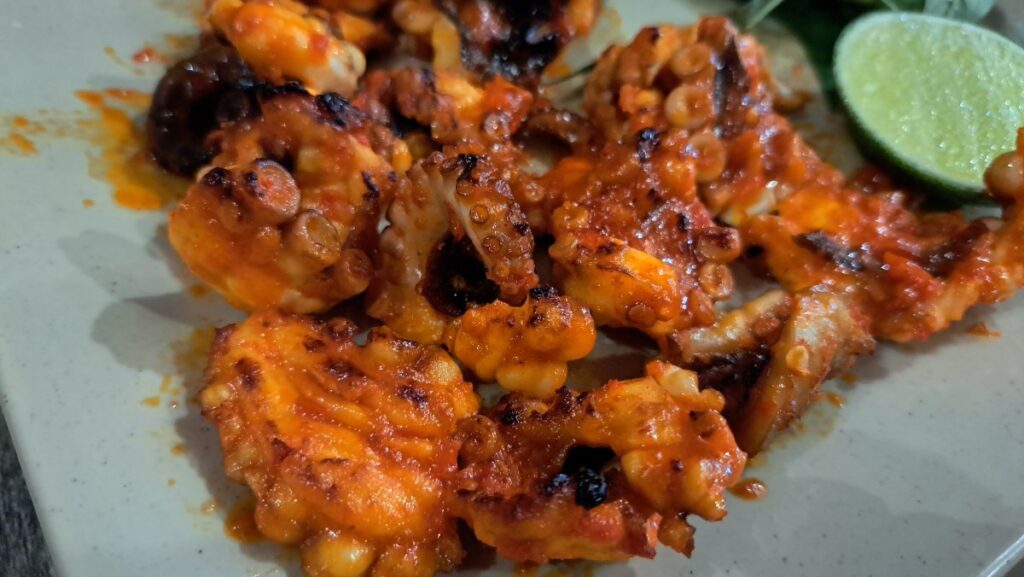 コック・ヌオン（Bạch Tuộc Nướng）