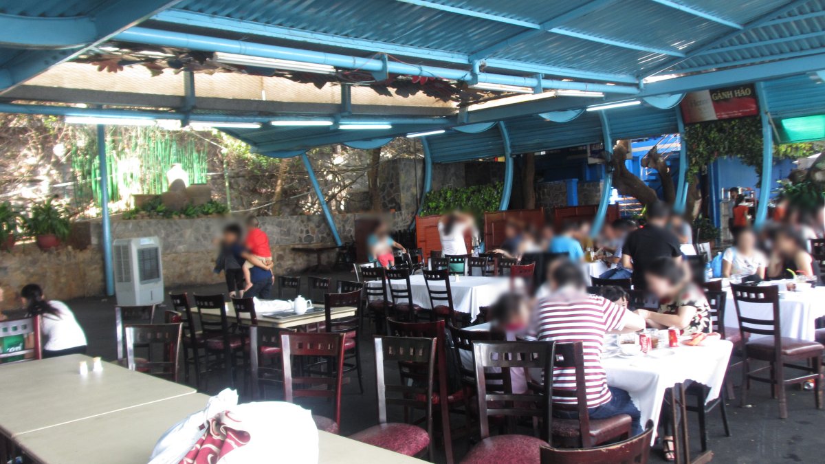 「Gành Hào（ガンハオ）」の店内