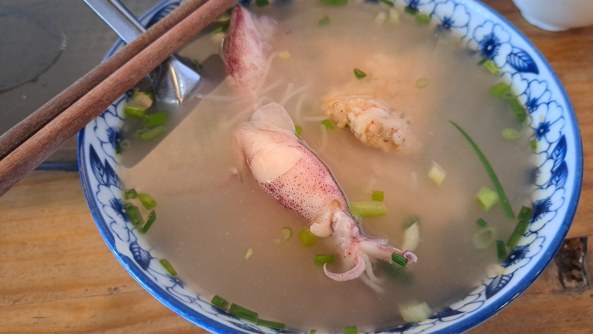 ブンクアイ（Bún Quậy）