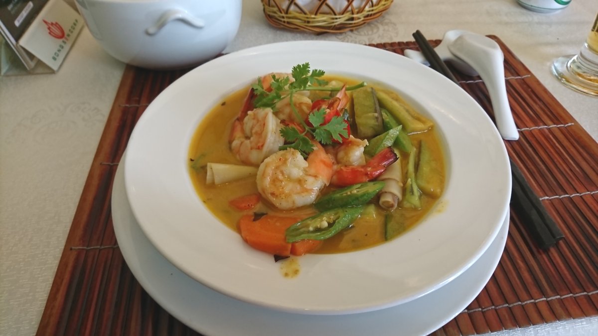 タン ホアン ロング ホテルの朝食例