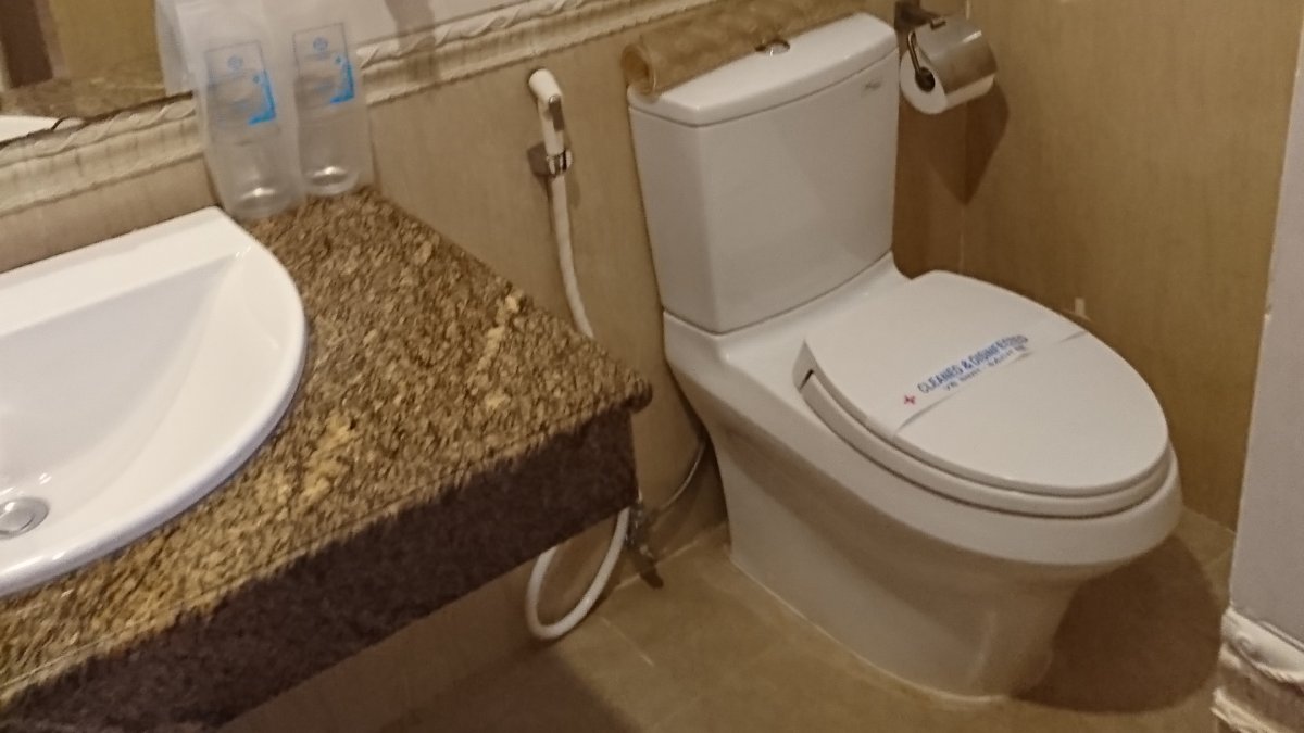 トイレと洗面台
