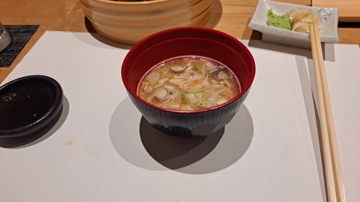 すし処 きよ田のなめこの味噌汁