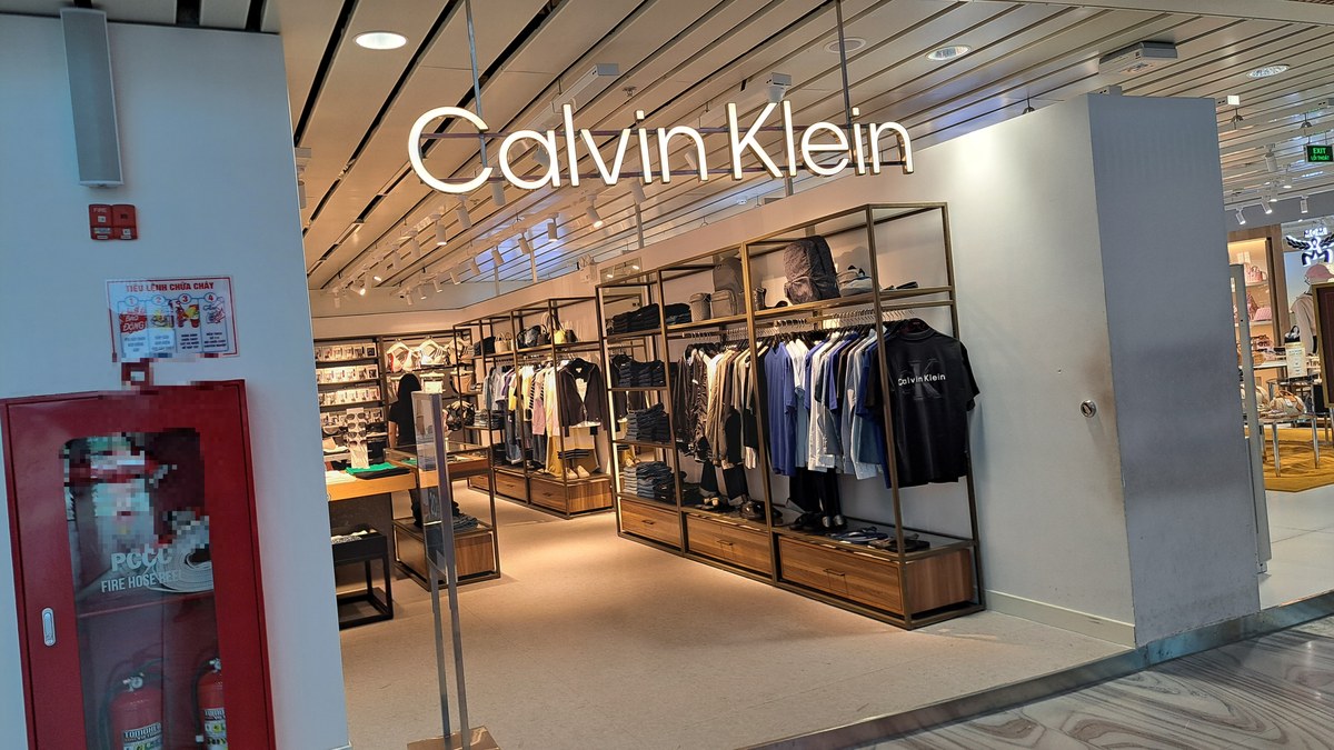 エアサイドのCalvin Klein店舗