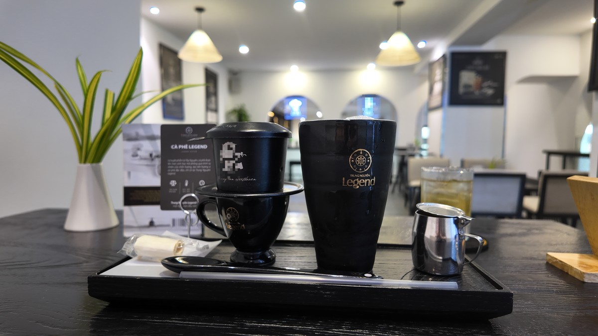 TRUNG NGUYEN LEGENDのphin付きコーヒーセット