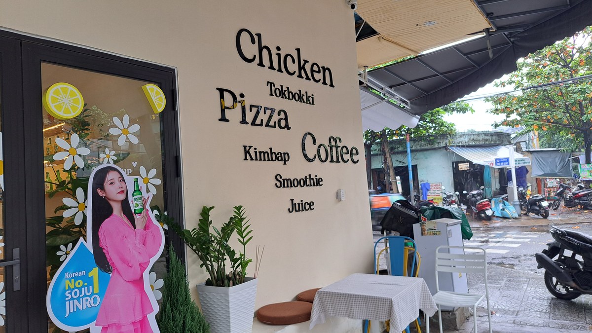 外観のカテゴリ表記（Chicken・Pizza・Kimbap・Coffeeなど）