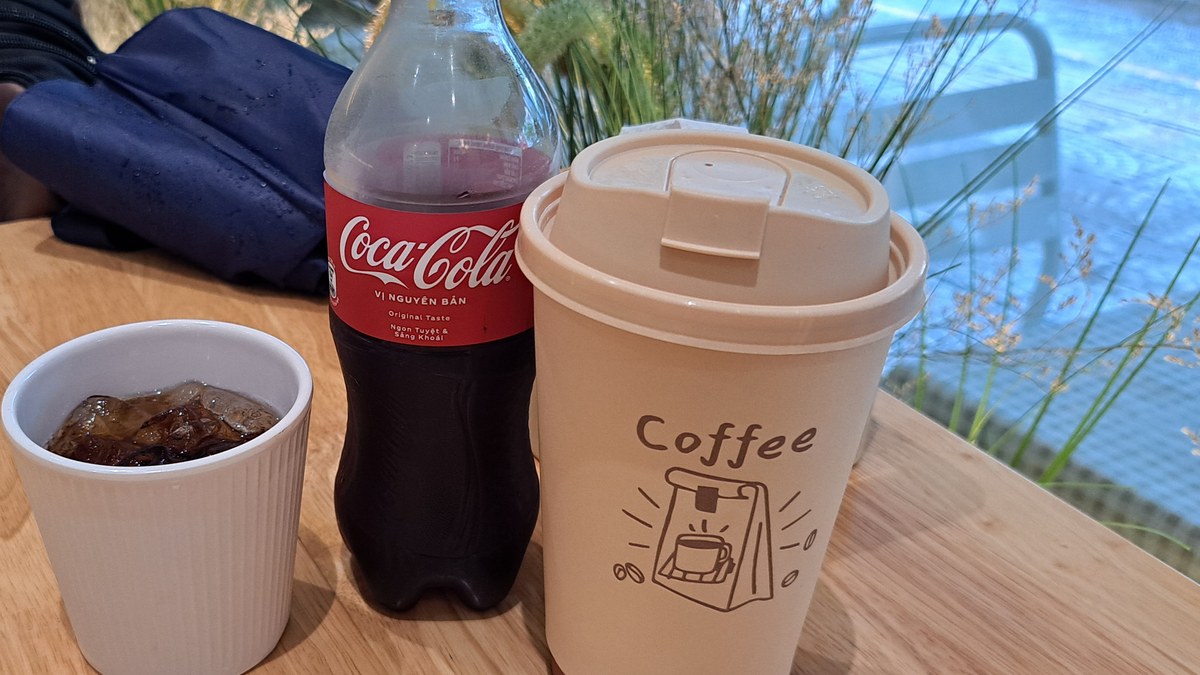 コーラとコーヒードリンク