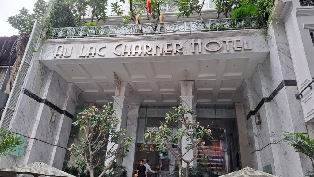 オー ラック チャーナー ホテル (Au Lac Charner Hotel)