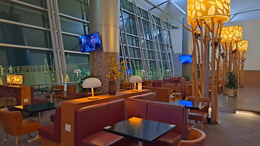 ROSE Business Lounge のラウンジ内の様子