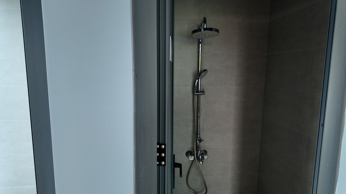 屋上のシャワー